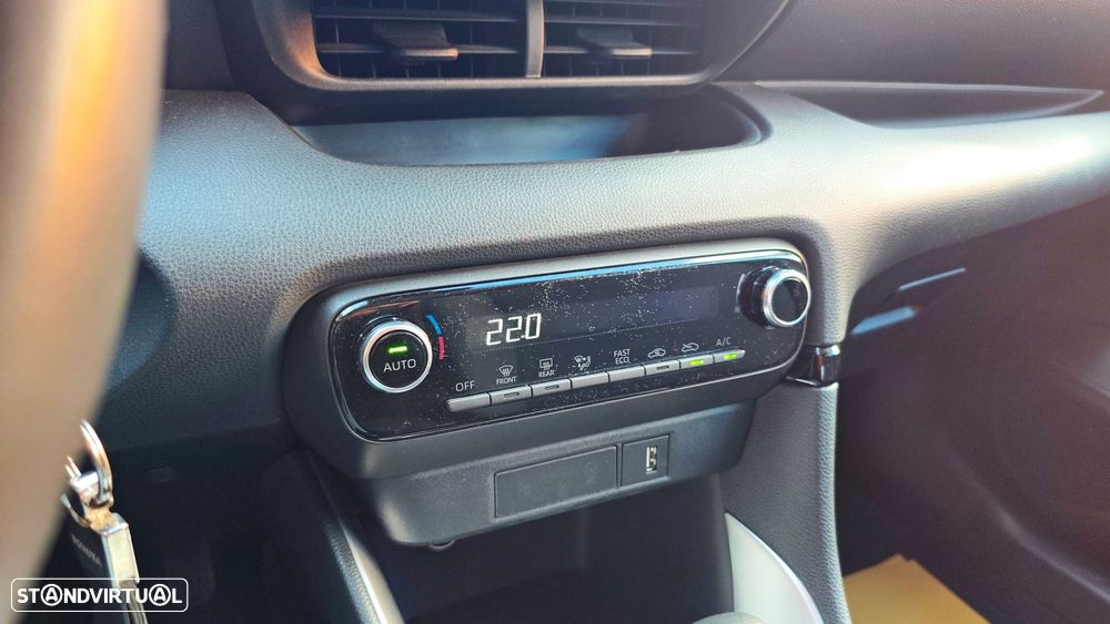 Toyota Yaris 1.5 HDF Exclusive - 14