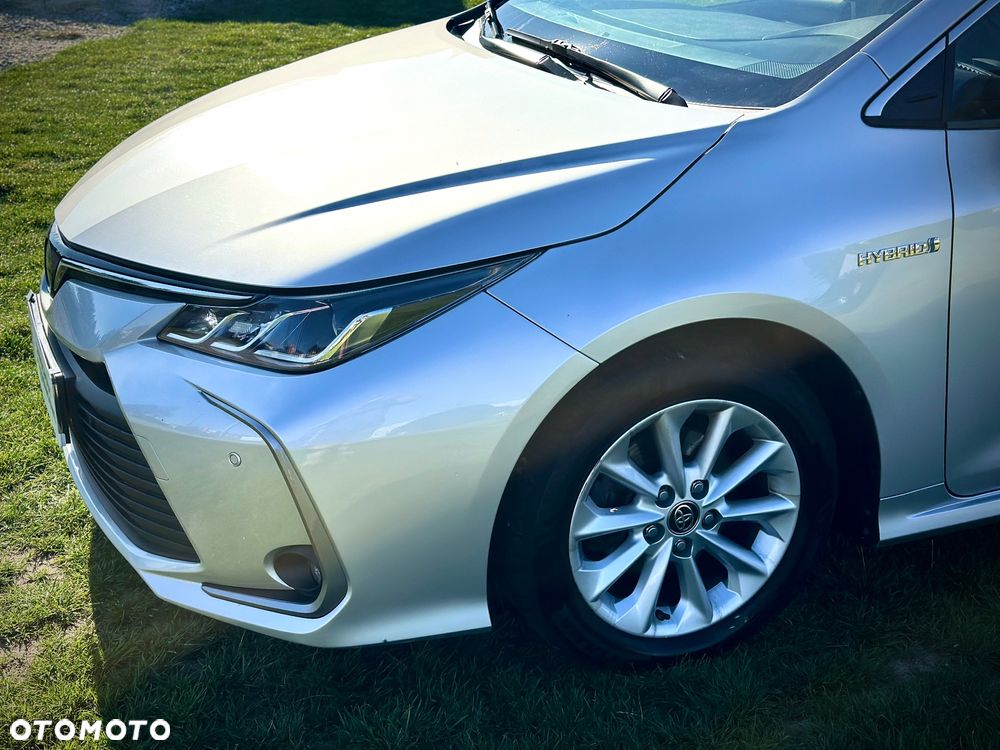 Toyota Corolla 1.8 Hybrid Comfort - 13