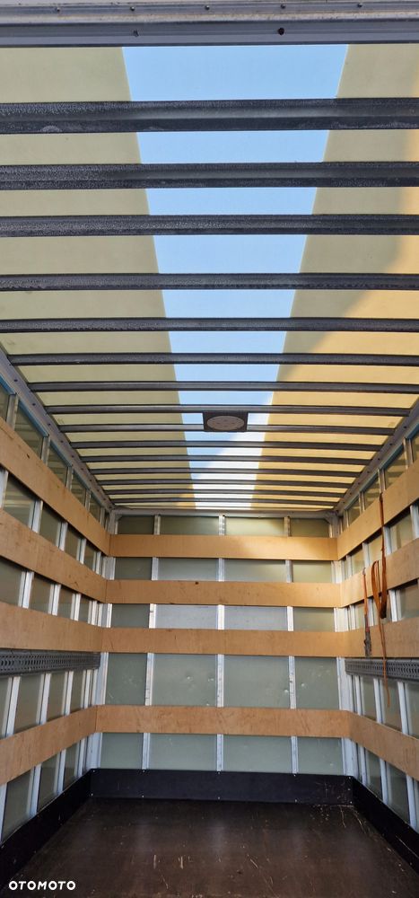 Mercedes-Benz Sprinter - 18