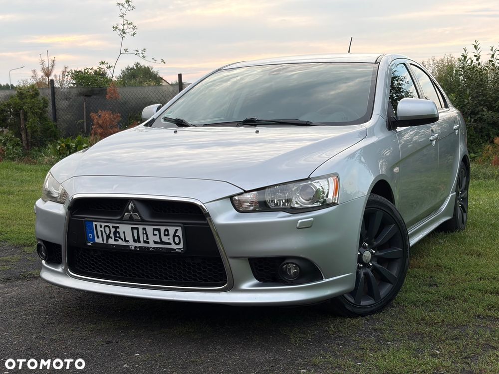 Mitsubishi Lancer 1.8 Instyle NAVI - 2