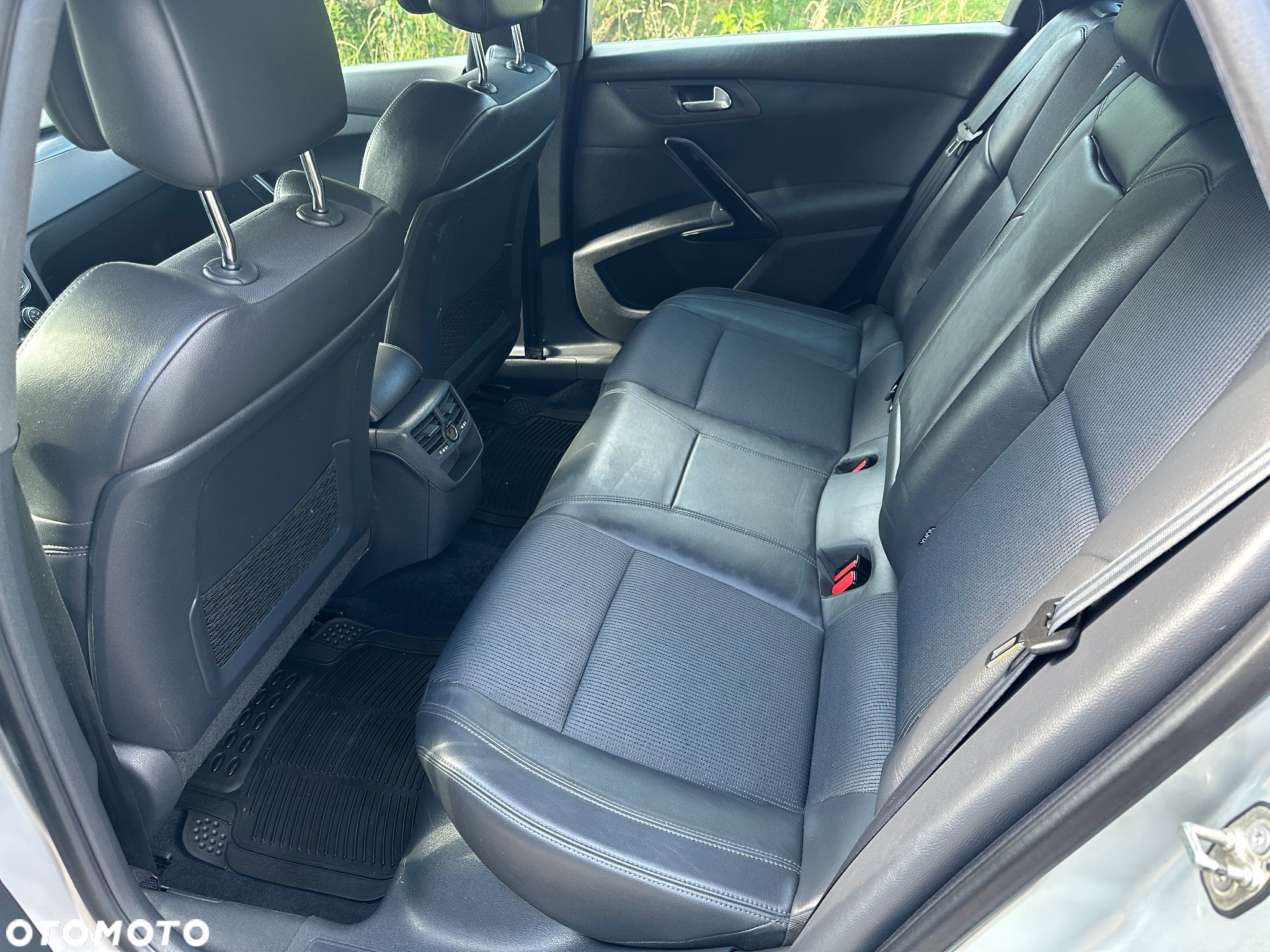 Peugeot 508 SW HDi FAP 140 Allure - 16
