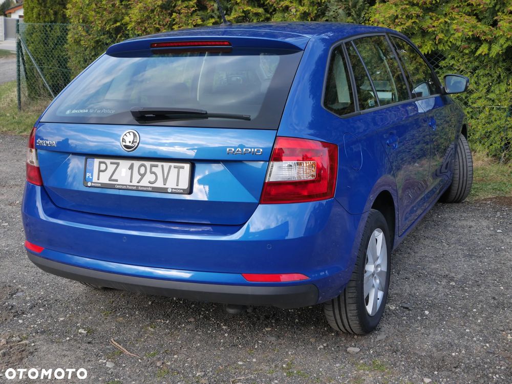 Skoda RAPID - 12