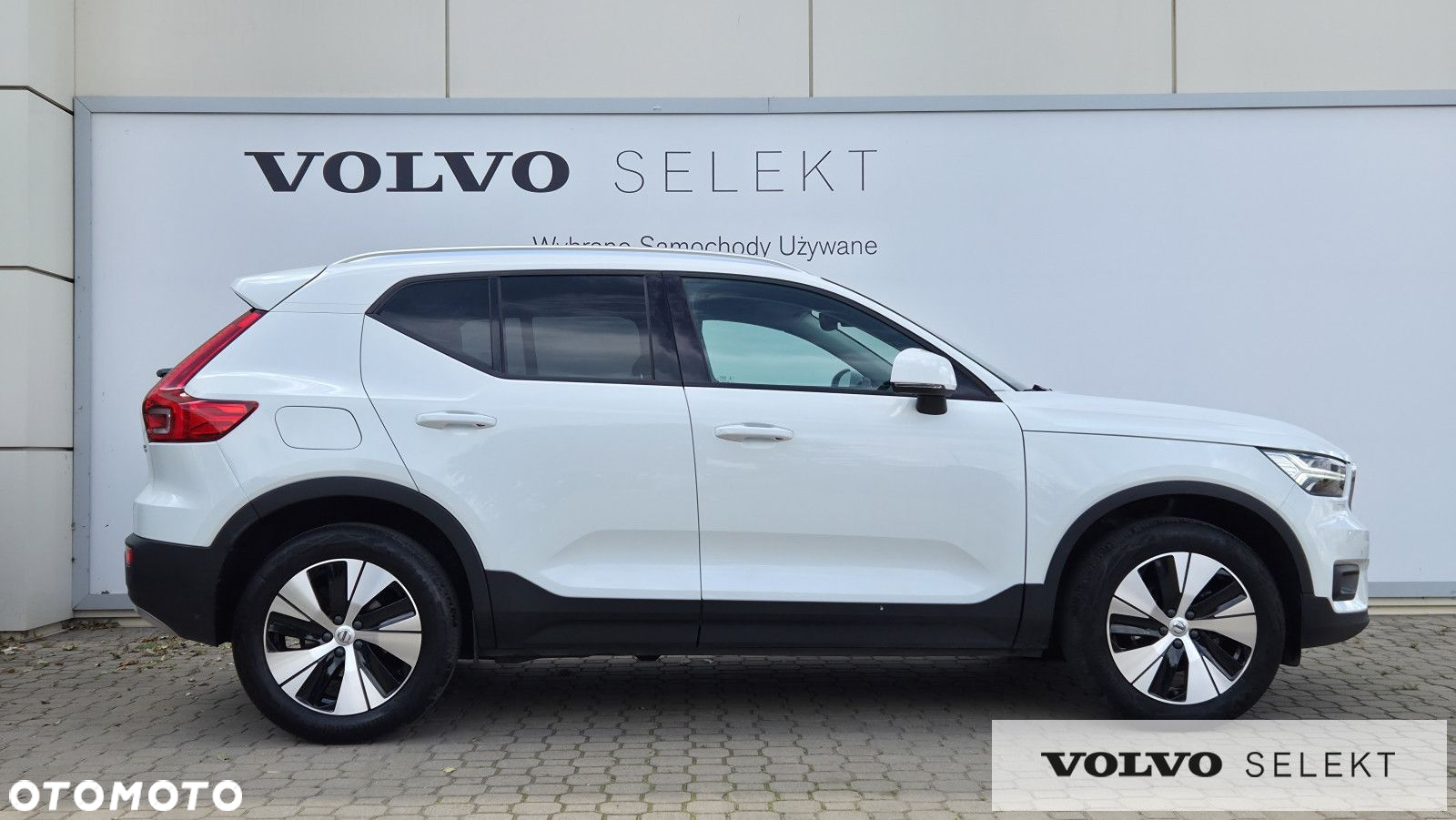 Volvo XC 40 T3 Momentum Pro - 6