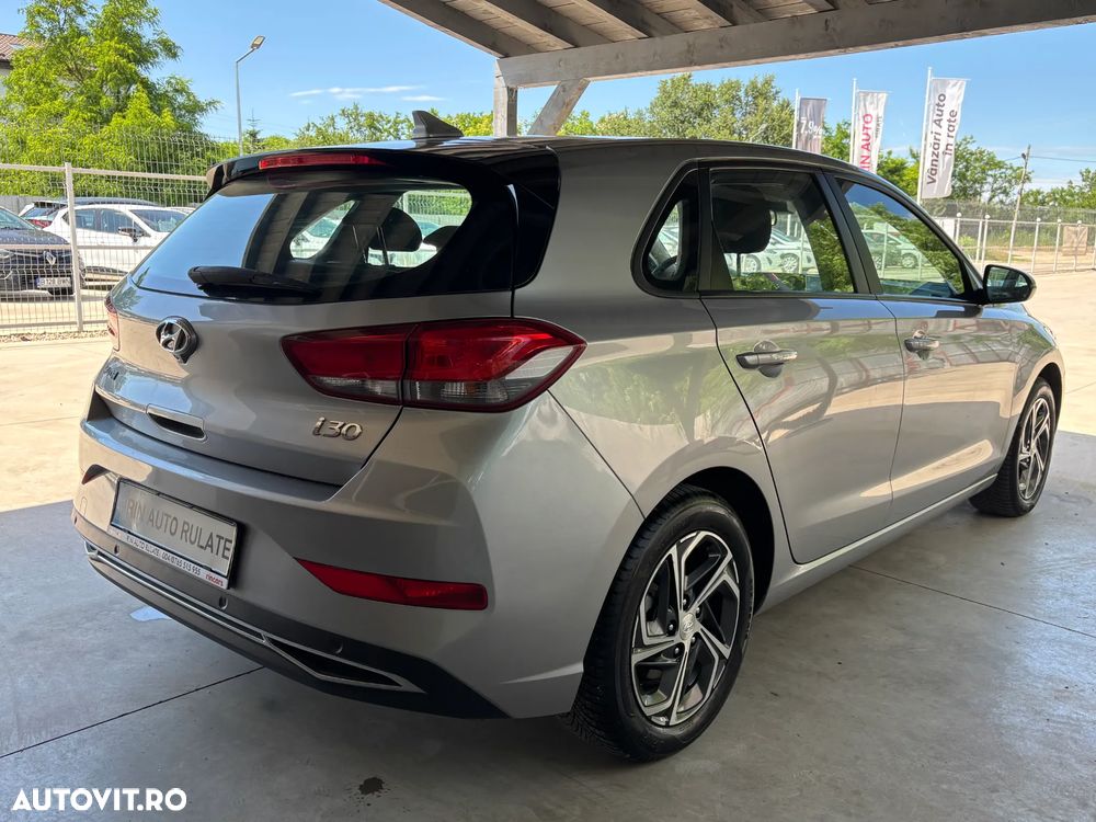 Hyundai i30 1.5 110CP M/T Highway - 8