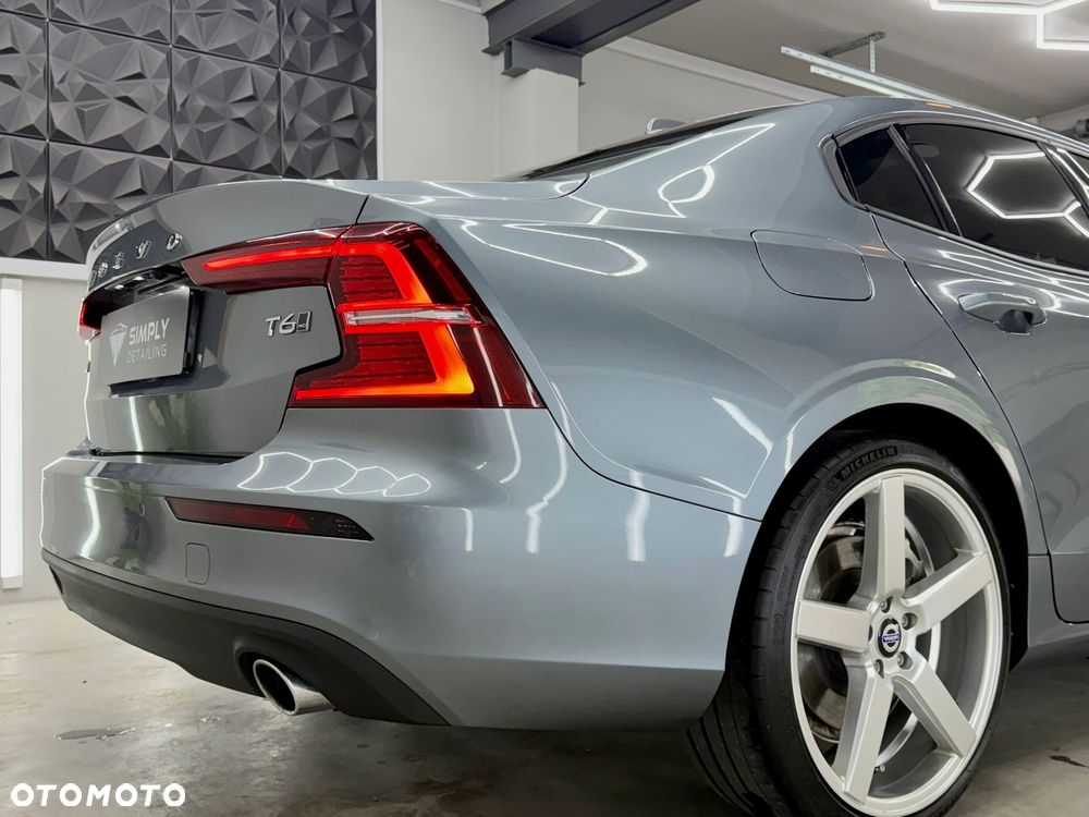 Volvo S60 T6 AWD Momentum Pro - 20