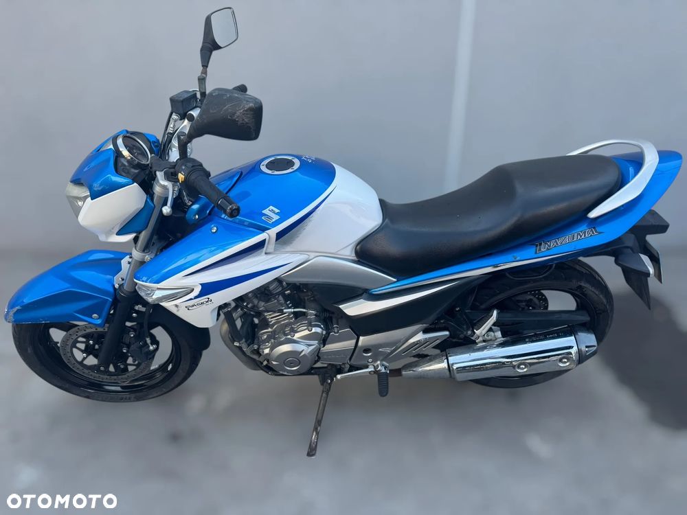 Suzuki GW 250 - 5