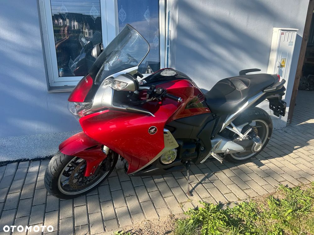Honda VFR - 1