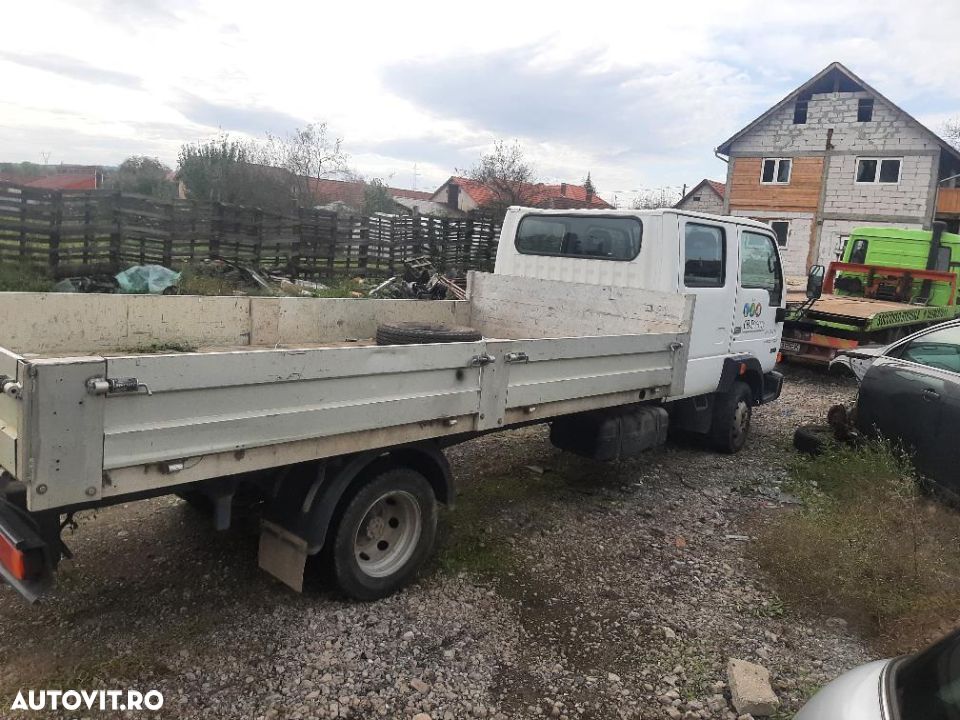 dezmembrez nissan cabstar - 6