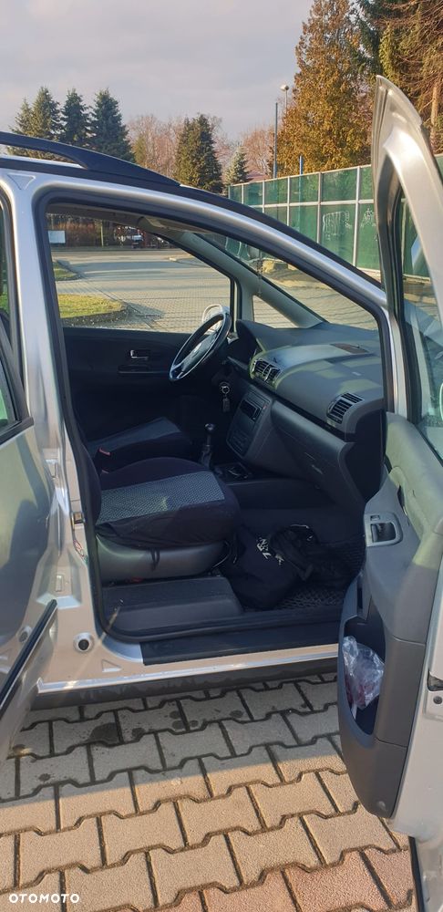 Volkswagen Sharan 1.9 TDI Comfortline - 7