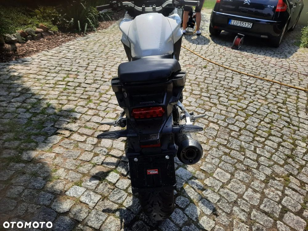 Honda VFR - 4