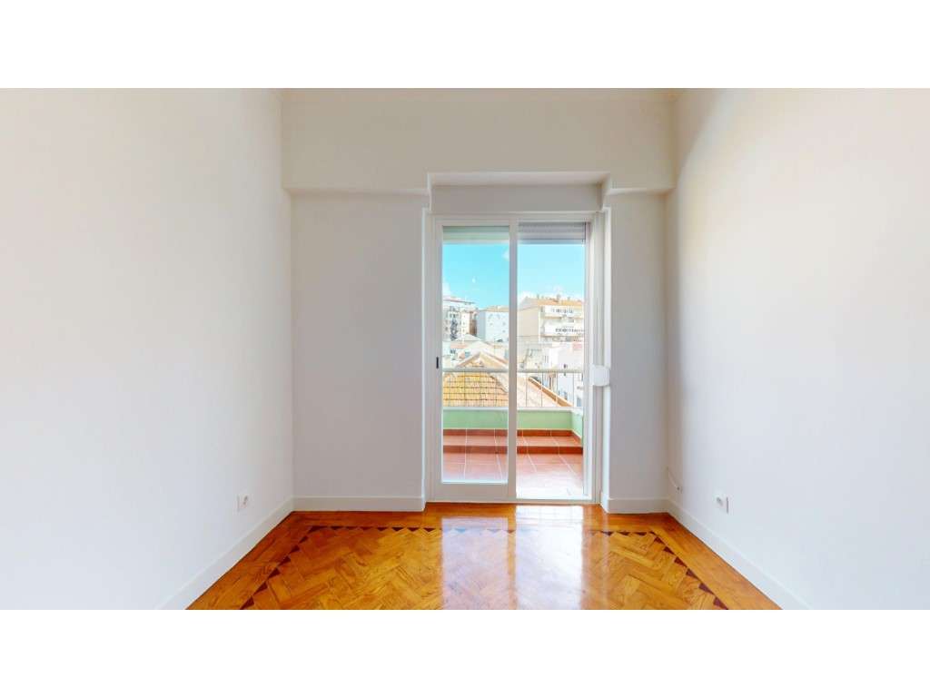 Apartamento T2 remodelado | Alcântara - Grande imagem: 3/19