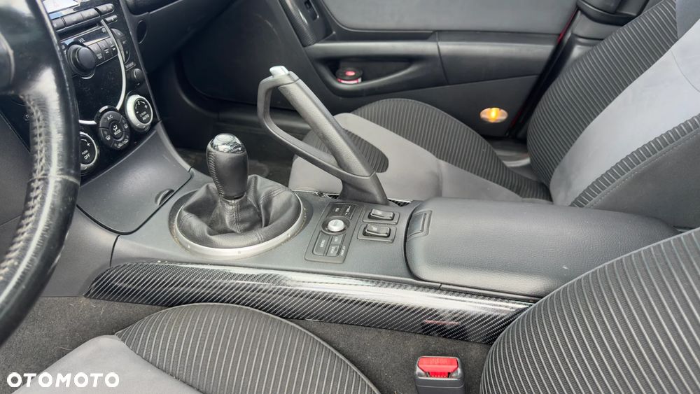 Mazda RX-8 - 11