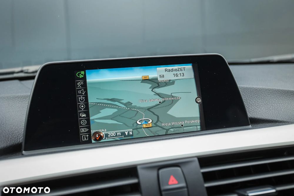 BMW Seria 3 320d Sport Line Shadow sport - 25