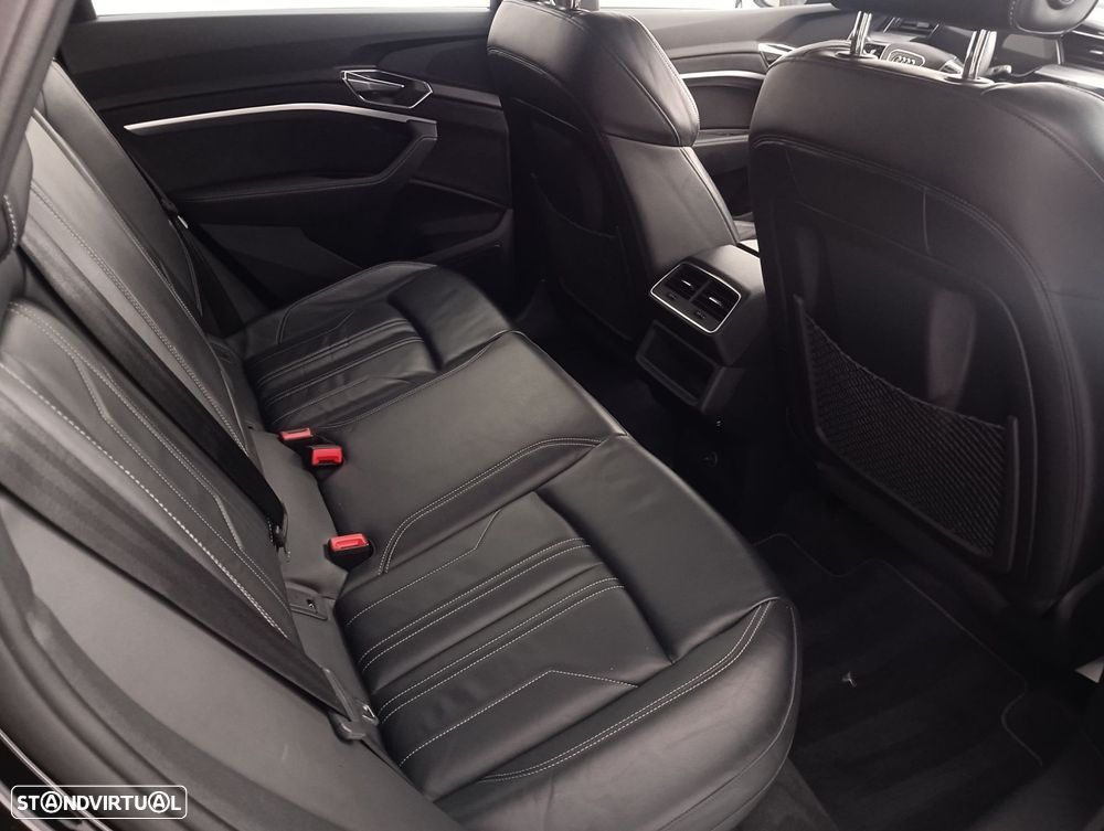 Audi e-tron 55 quattro S line - 17
