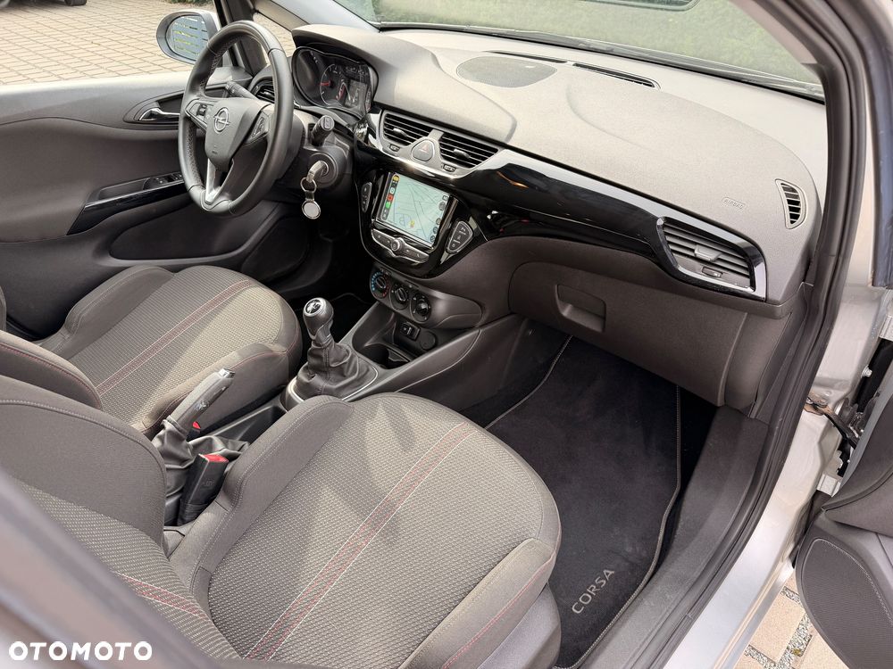 Opel Corsa 1.4 16V Cosmo - 15