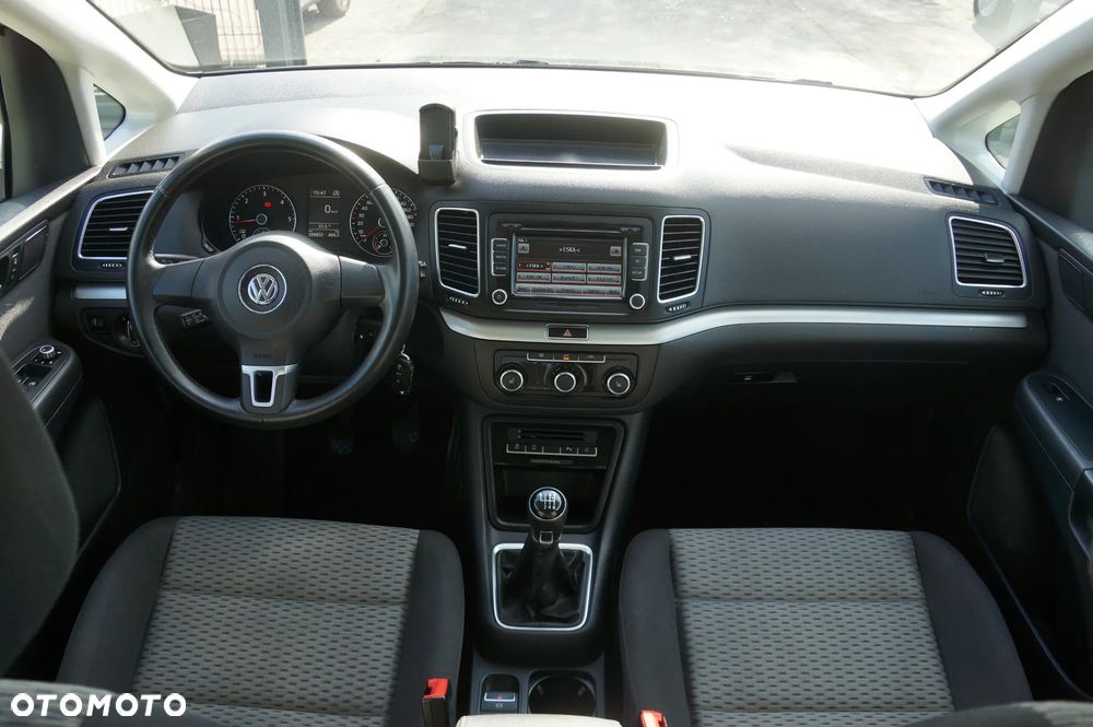 Volkswagen Sharan 2.0 TDI 4MOTION Blue Motion Life - 11