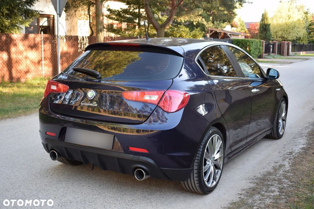 Alfa Romeo Giulietta 2.0 JTDM Distinctive - 10