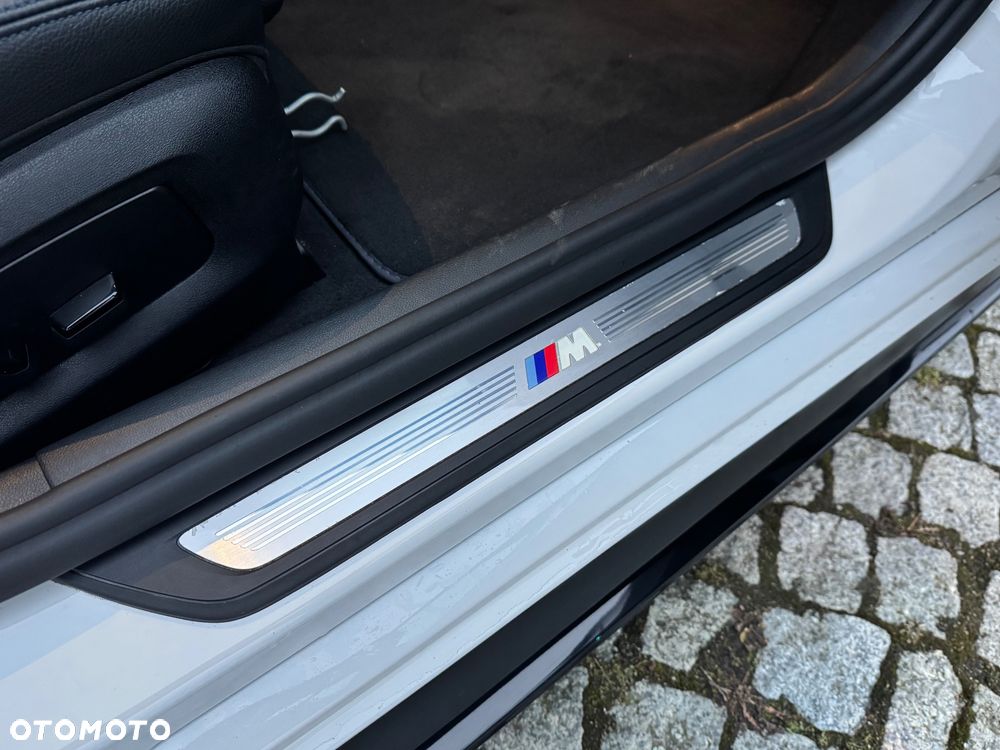 BMW Seria 5 520d M Sport - 25