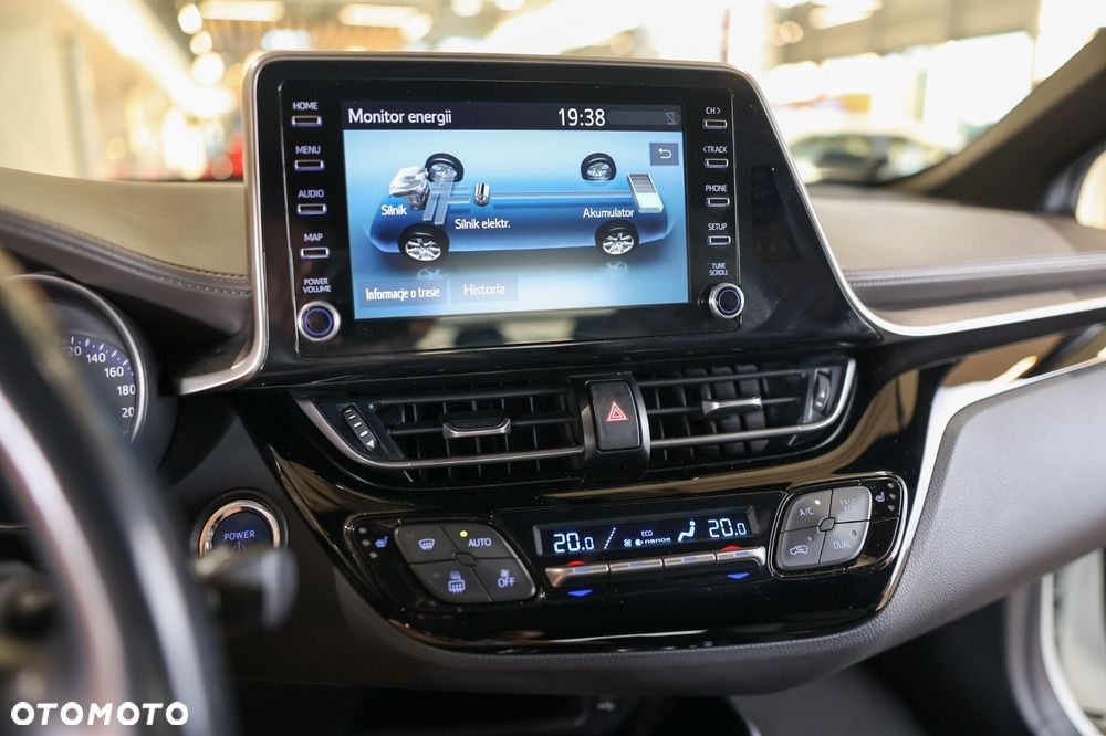 Toyota C-HR - 11