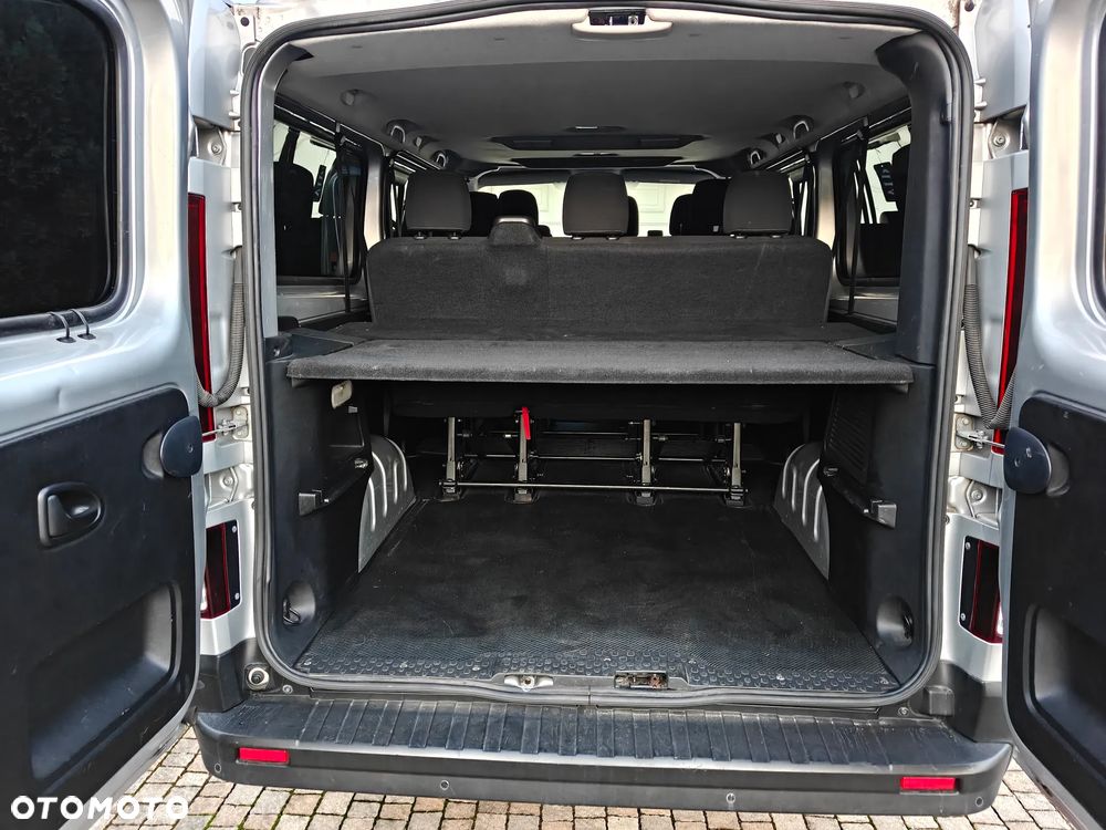 Renault Trafic - 17