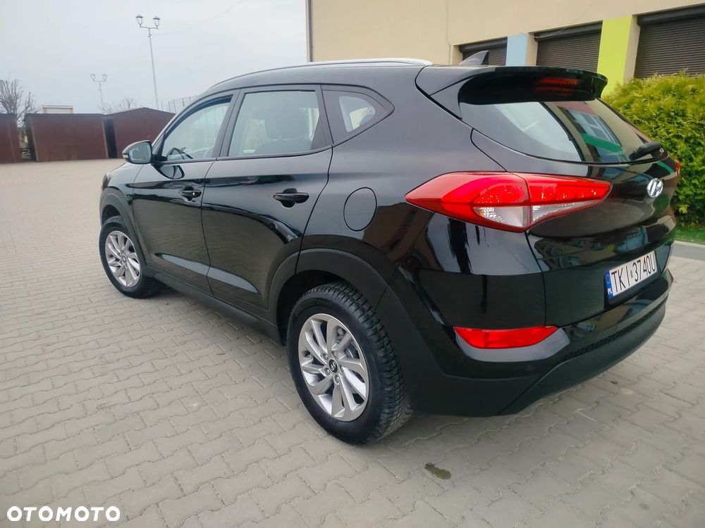Hyundai Tucson 2.0 TDCi 2x4 Titanium - 10