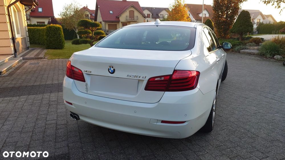 BMW Seria 5 530d xDrive - 4