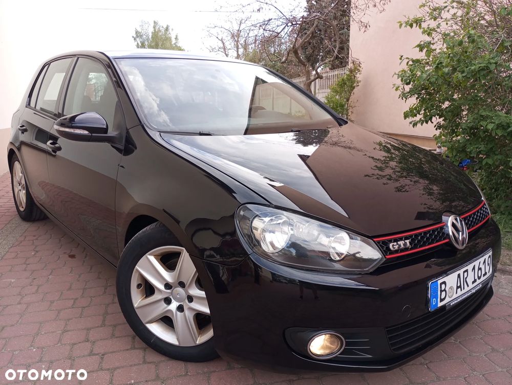 Volkswagen Golf - 2