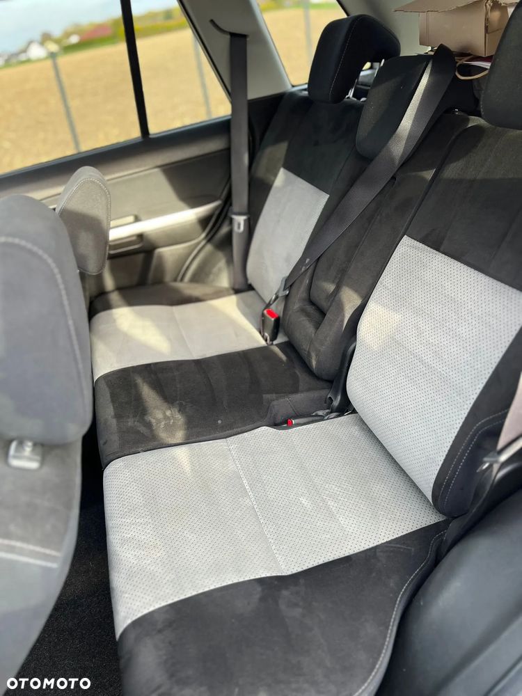 Suzuki Grand Vitara 1.9 DDiS Comfort DPF Limited - 7