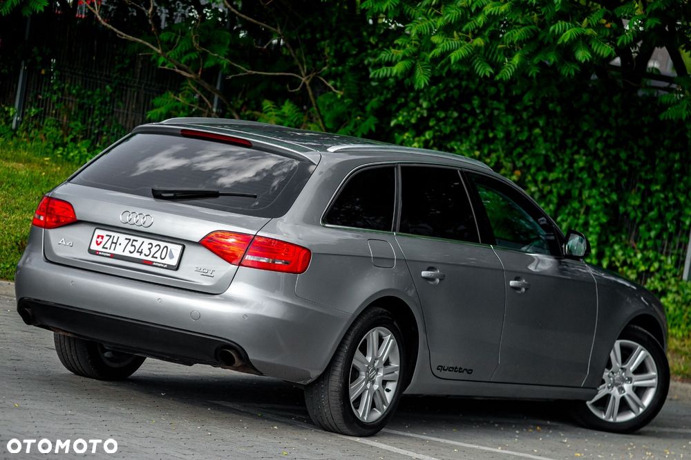 Audi A4 Avant - 11