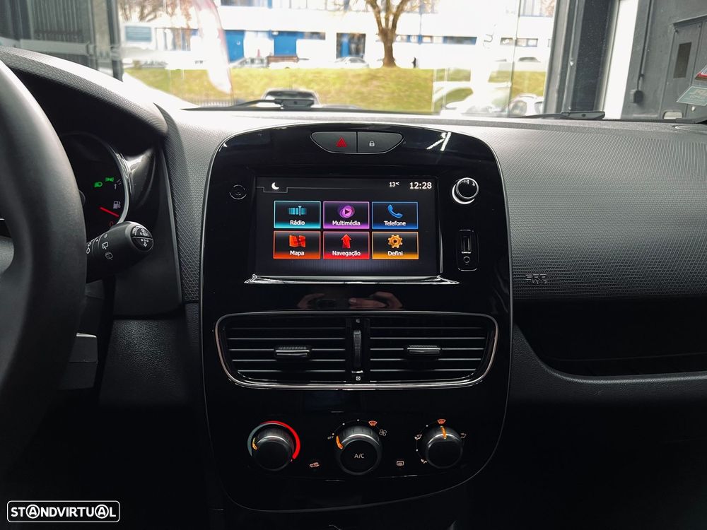 Renault Clio 0.9 TCe Limited Bi-Fuel - 18