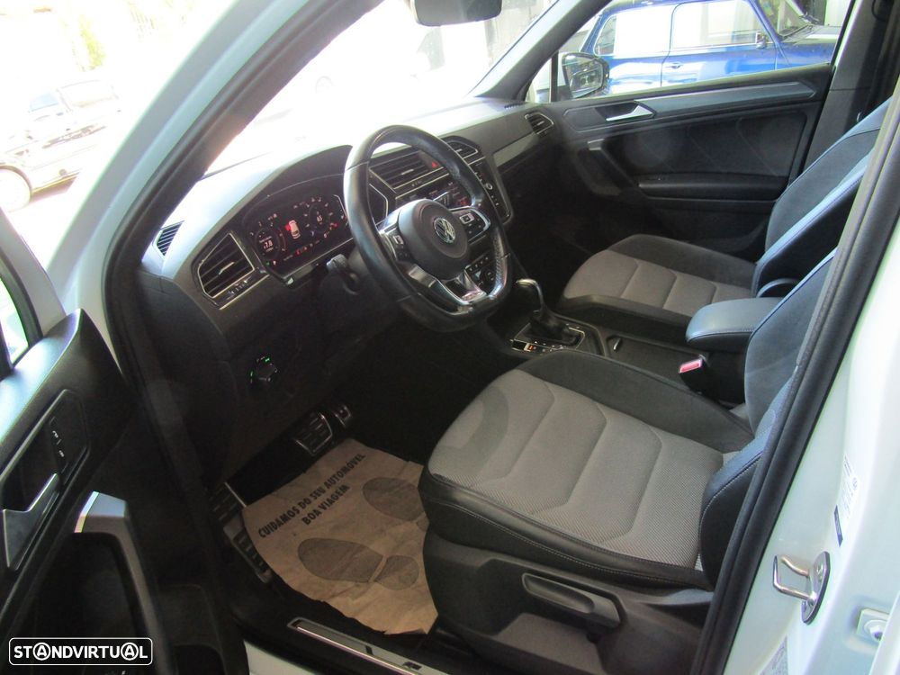 VW Tiguan 2.0 TDI R-Line DSG - 9