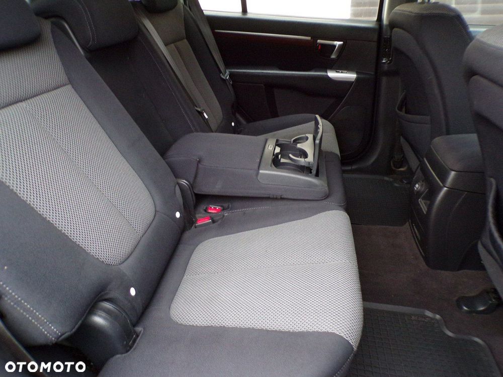 Hyundai Santa Fe - 25