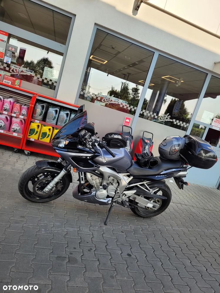 Yamaha FZ6 - 9