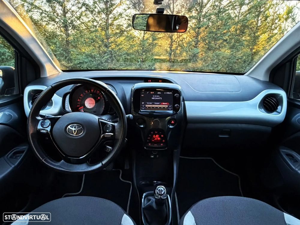 Toyota Aygo 1.0 X-Play - 12