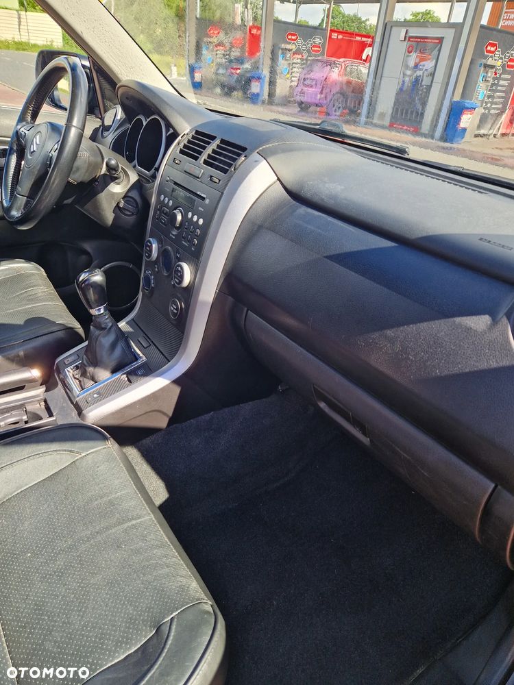 Suzuki Grand Vitara 1.9 DDiS Comfort DPF Limited - 16