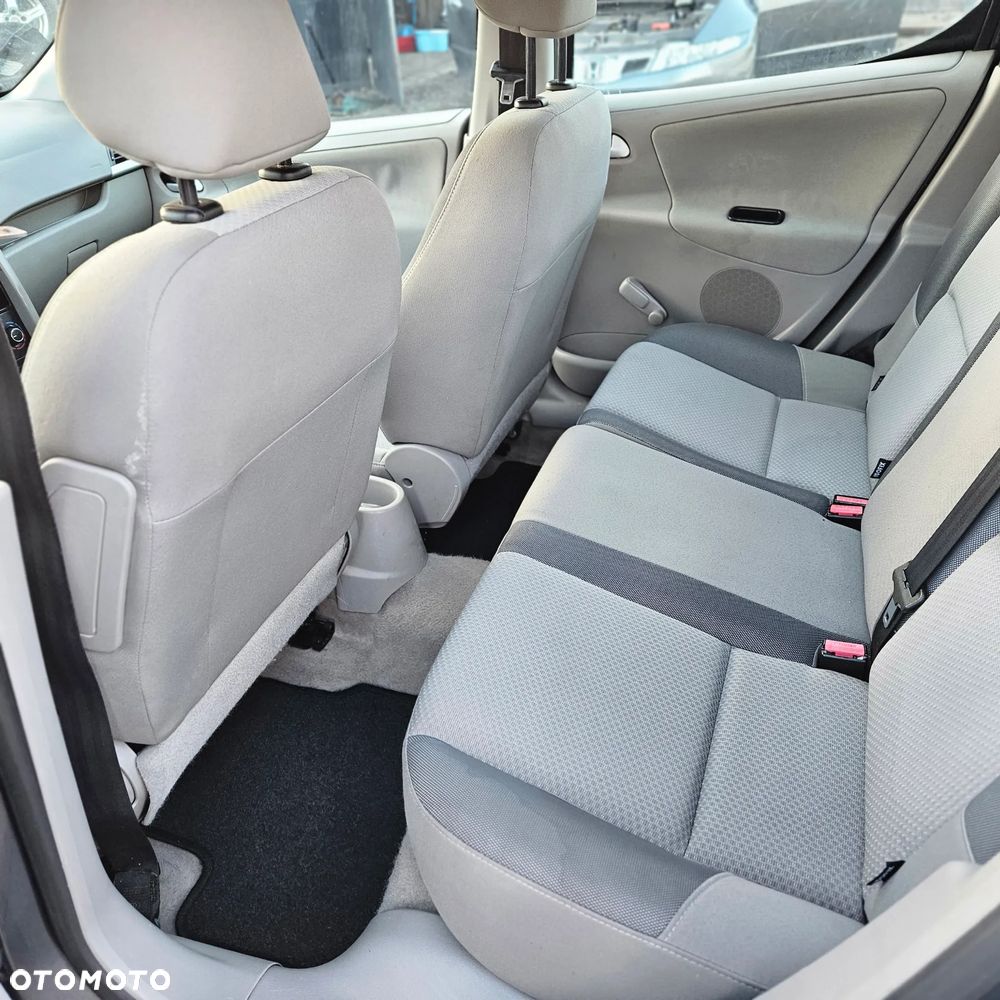 Peugeot 207 1.4 - 18