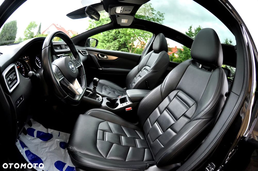 Nissan Qashqai 1.3 DIG-T Tekna+ - 28