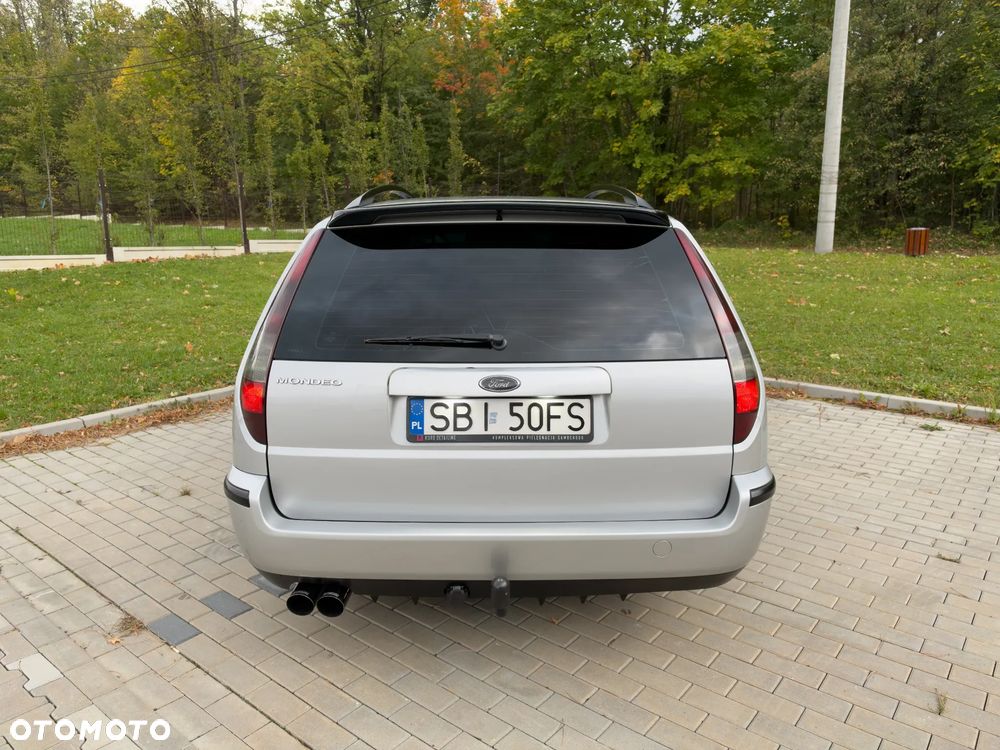 Ford Mondeo 2.0 TDDi Ghia - 8