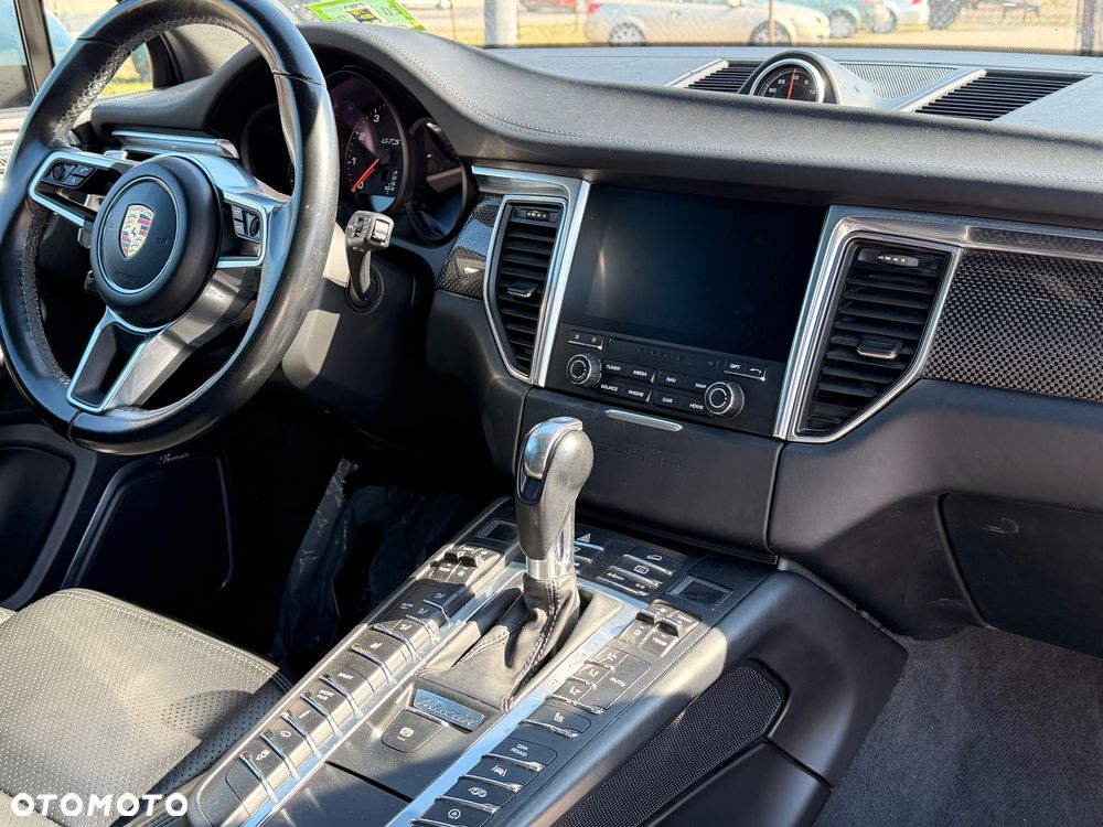 Porsche Macan - 14