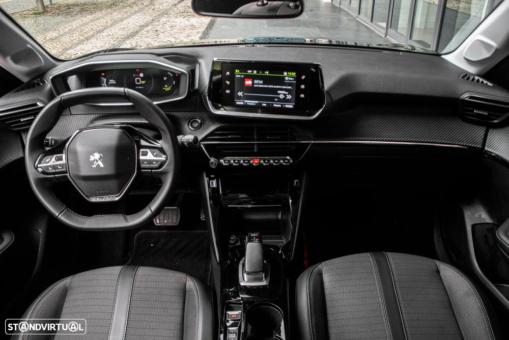 Peugeot e-208 Allure - 34