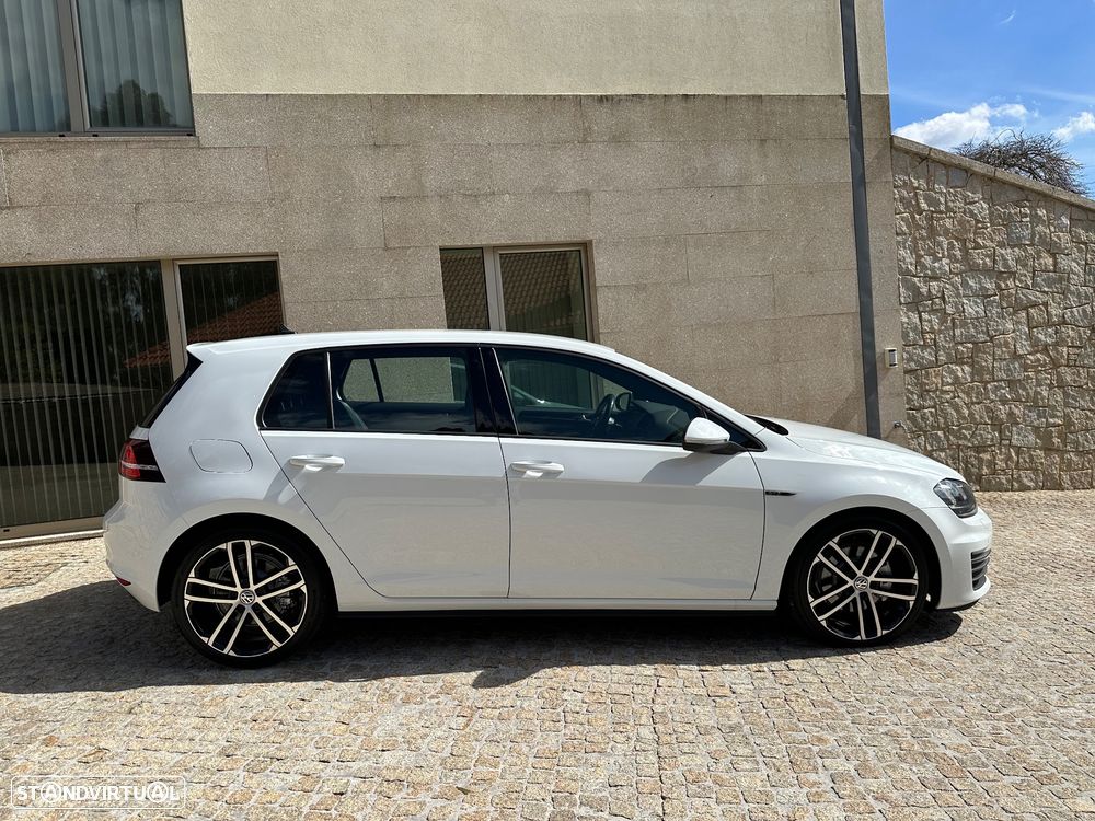 VW Golf 2.0 TDI GTD - 5