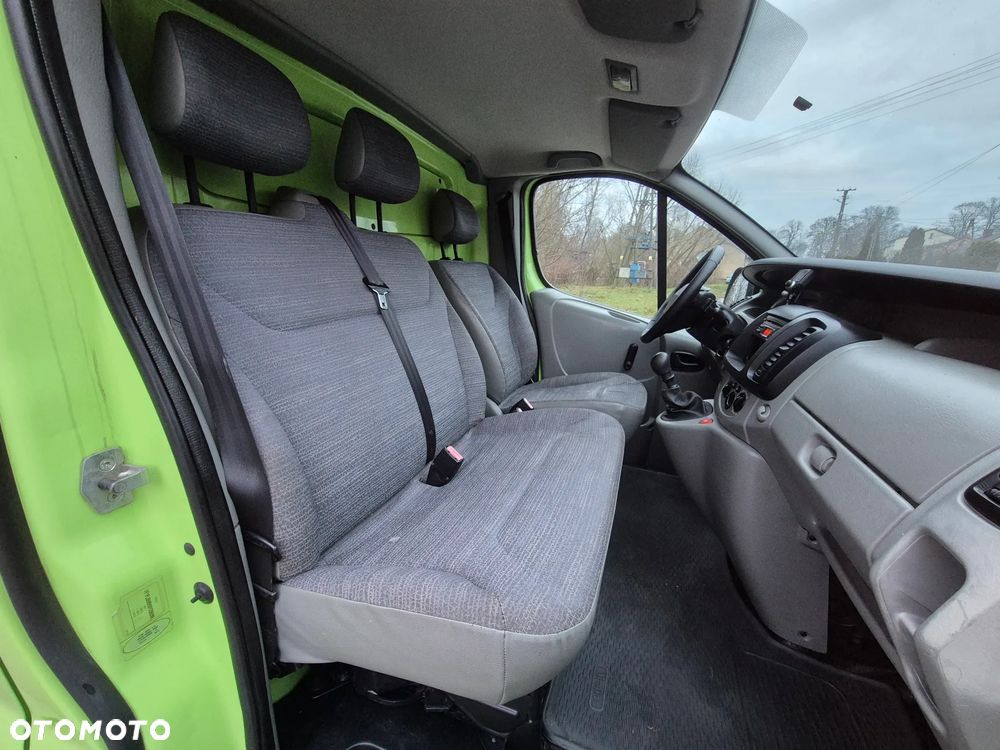 Renault Trafic - 25