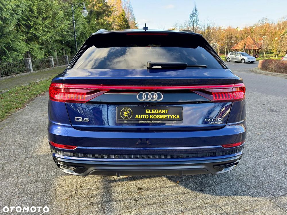 Audi Q8 - 9