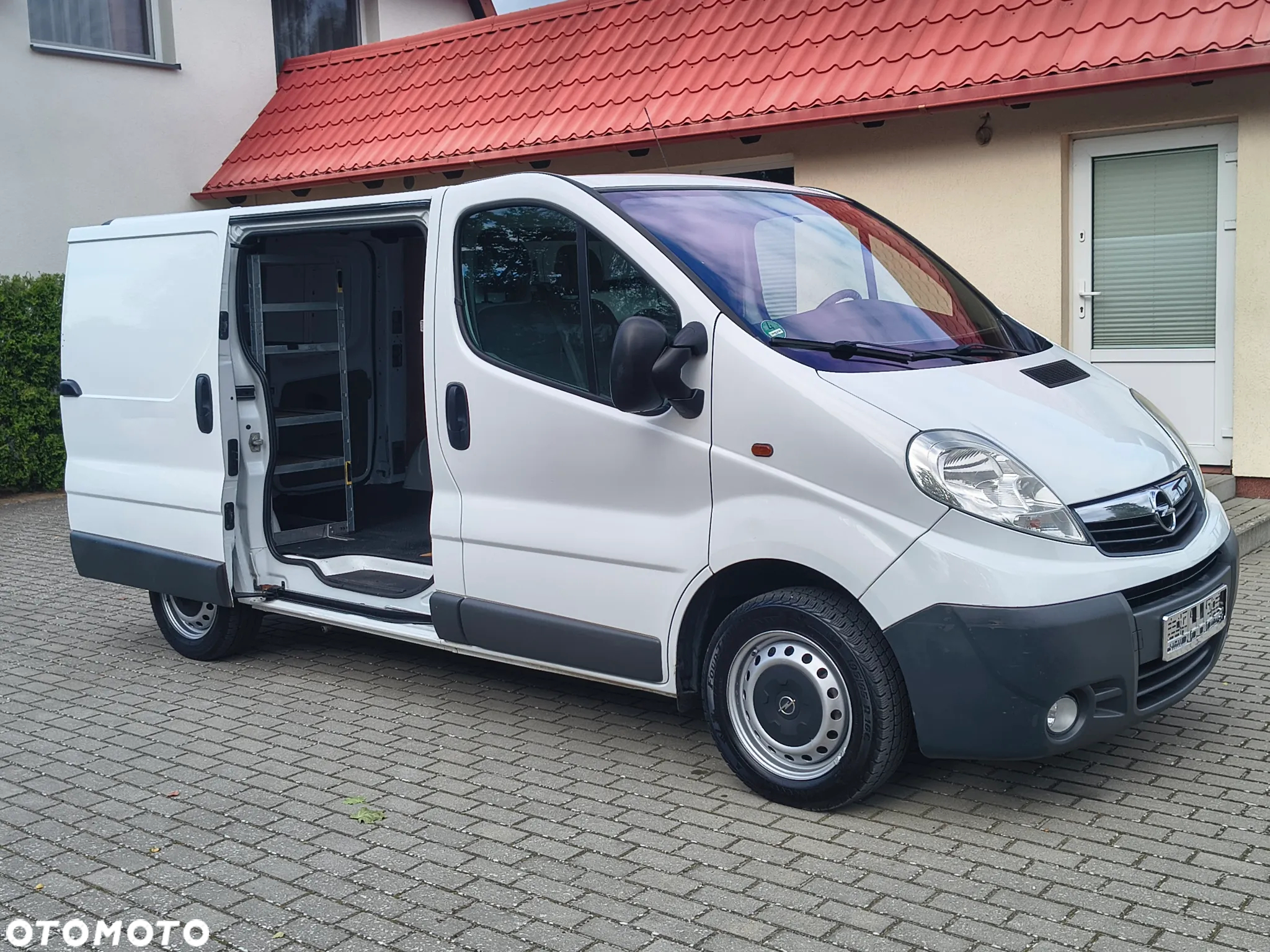 Opel Vivaro - 25