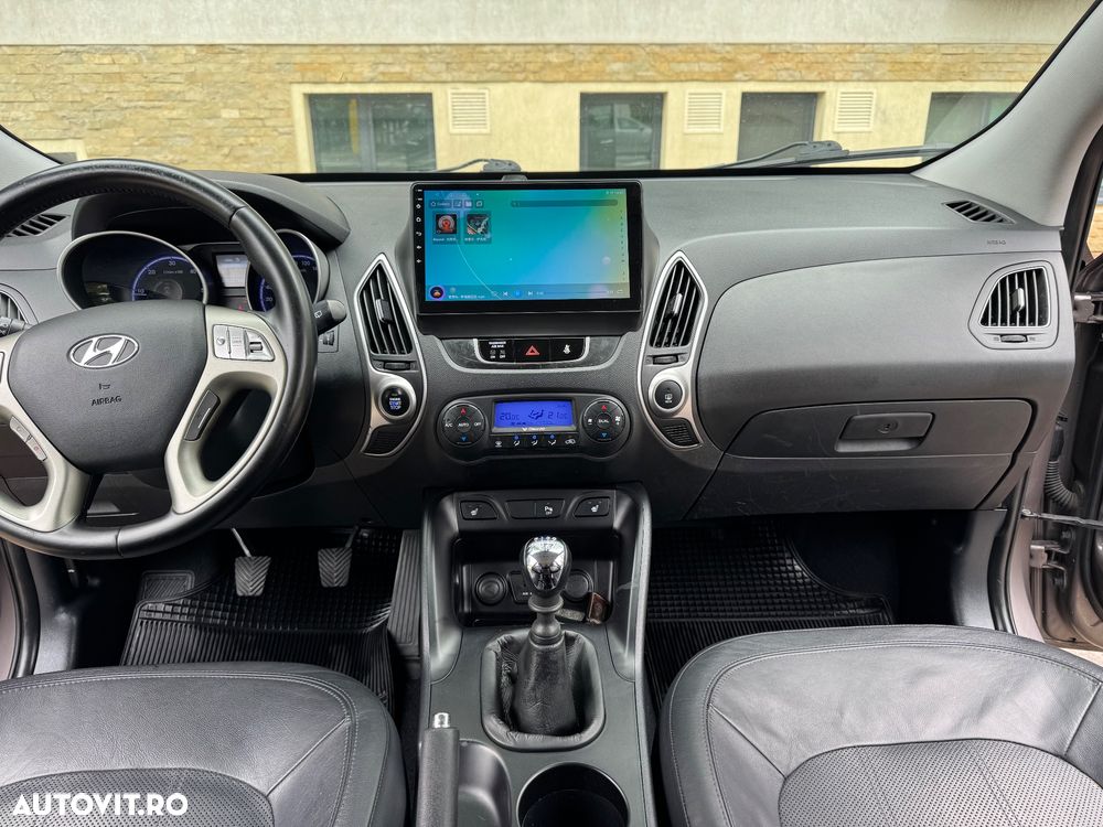 Hyundai ix35 2.0 CRDI 4WD Premium - 16