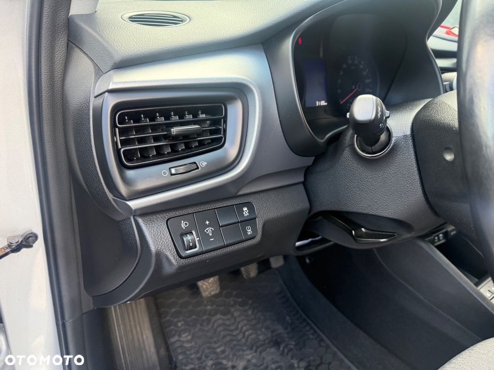 Kia Stonic 1.2 L - 10
