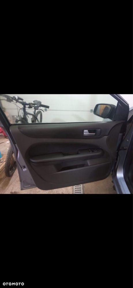 Ford Focus - 8