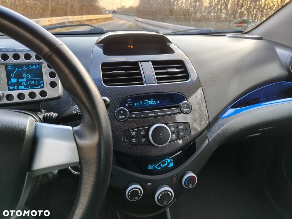 Chevrolet Spark 1.2 LT - 11