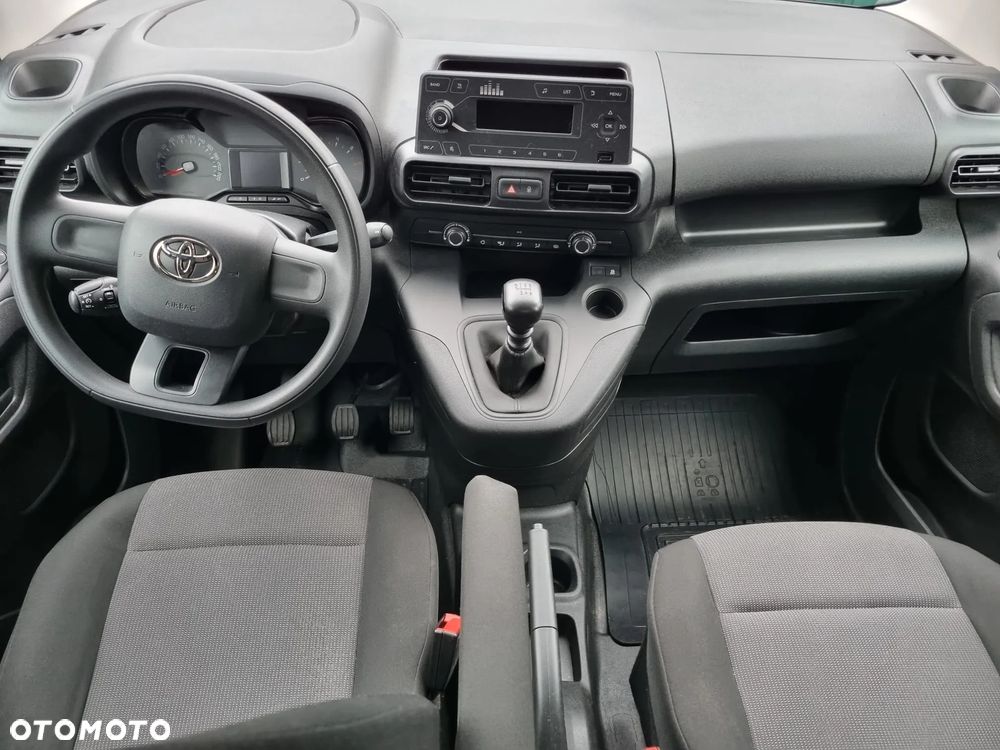 Toyota Proace City 1.5 D-4D - 18