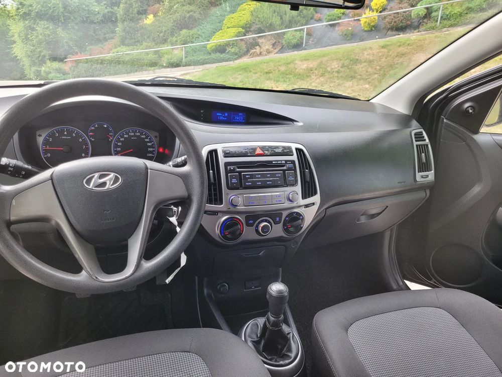 Hyundai i20 1.2 Fifa World Cup Edition - 6